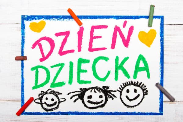 Paczki na Dzień Dziecka a podatek PIT – sprawdź stanowisko fiskusa