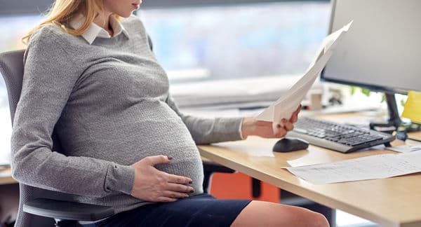Zasiłek macierzyński za okres uzupełniającego urlopu macierzyńskiego dla rodziców wcześniaków – dokumenty do ZUS